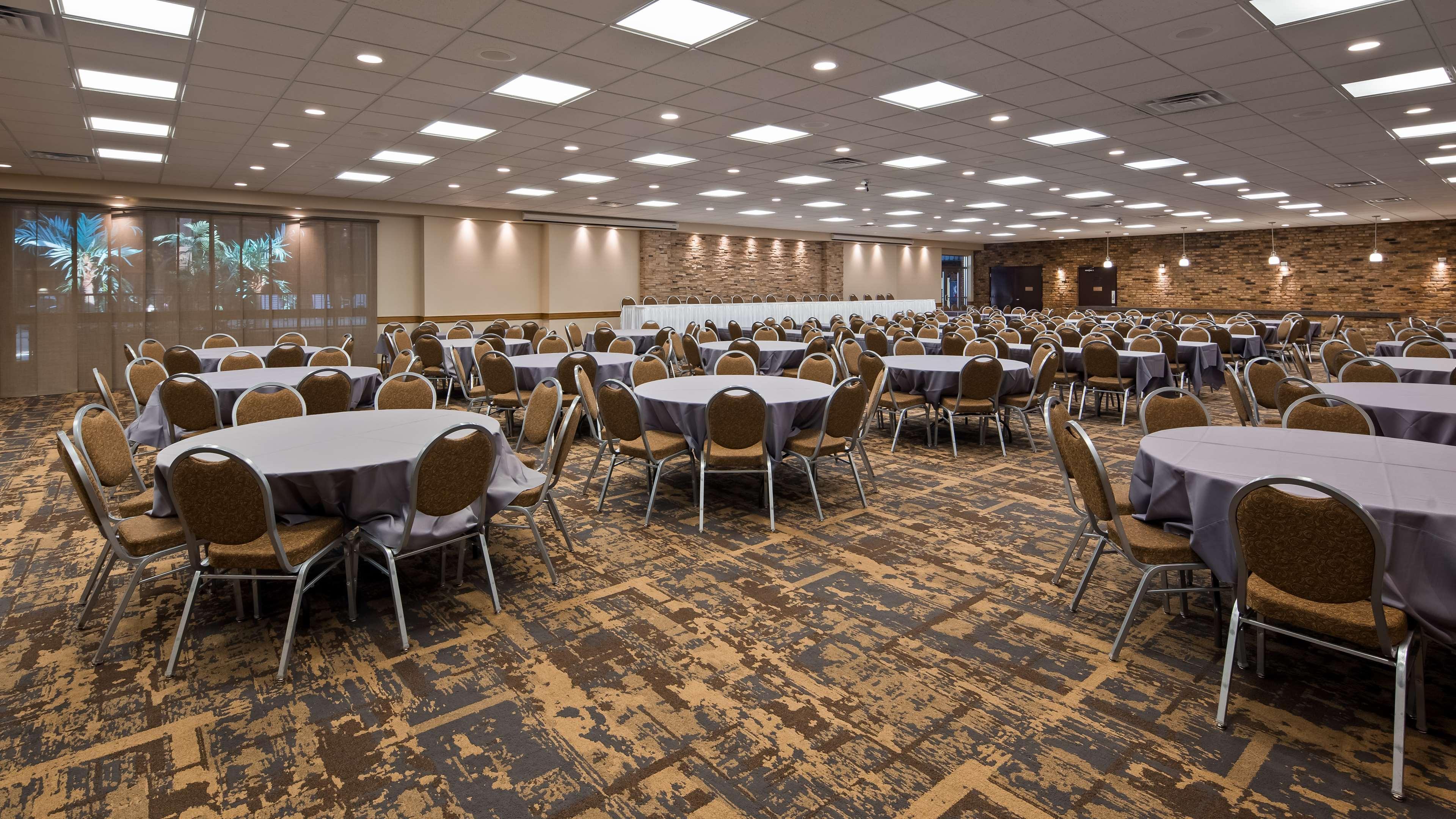 Crossroads Hotel & Event Center Fort Dodge Exteriér fotografie